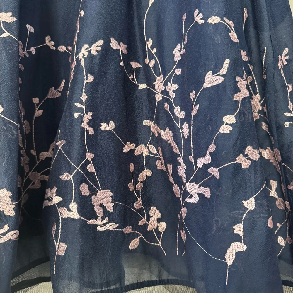 MISSLOOK Navy and Pink Embroidered Dress size 10 - Picture 2 of 5